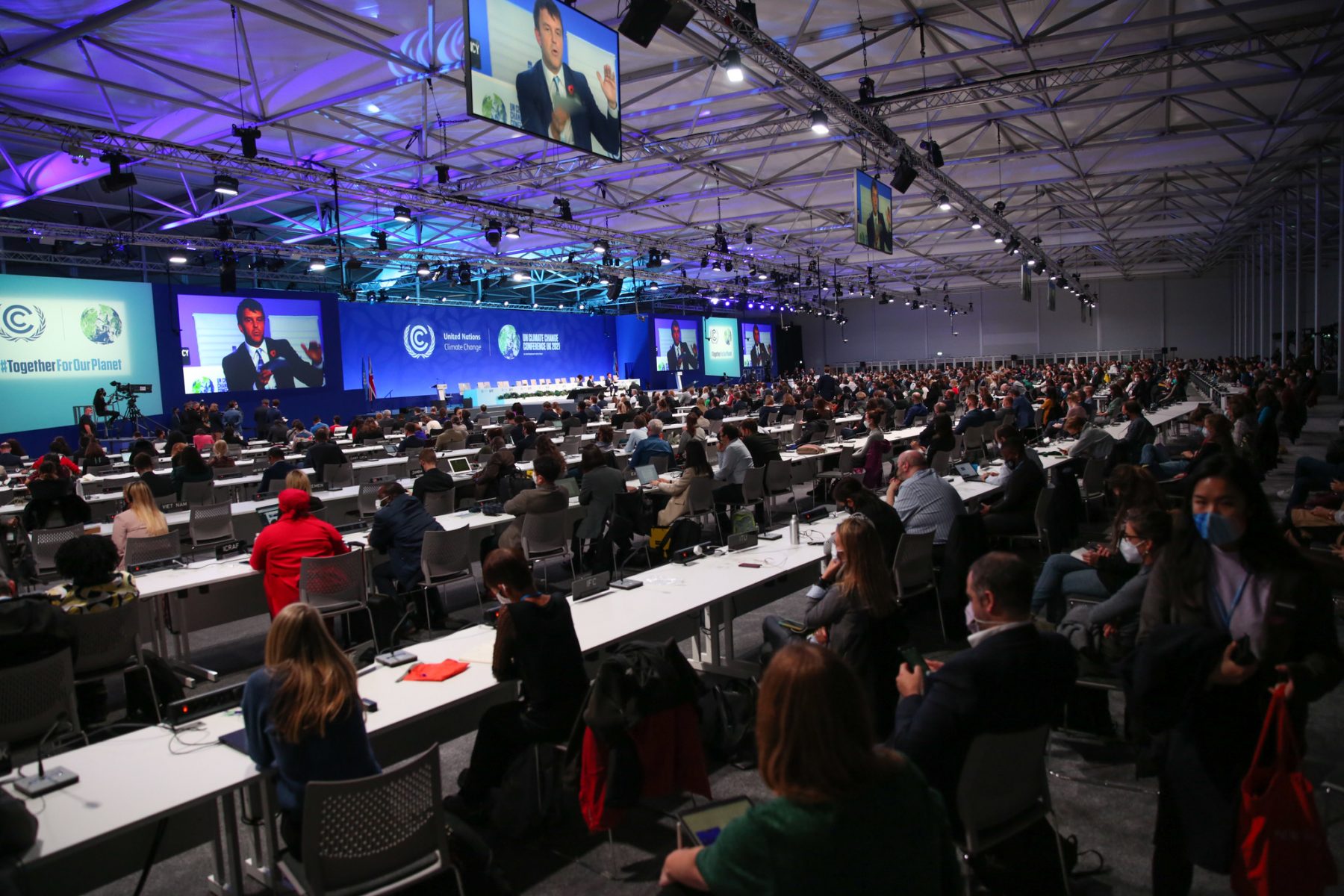 COP26, dia 9: Tensão entre países ricos e pobres marca reta final das negociações