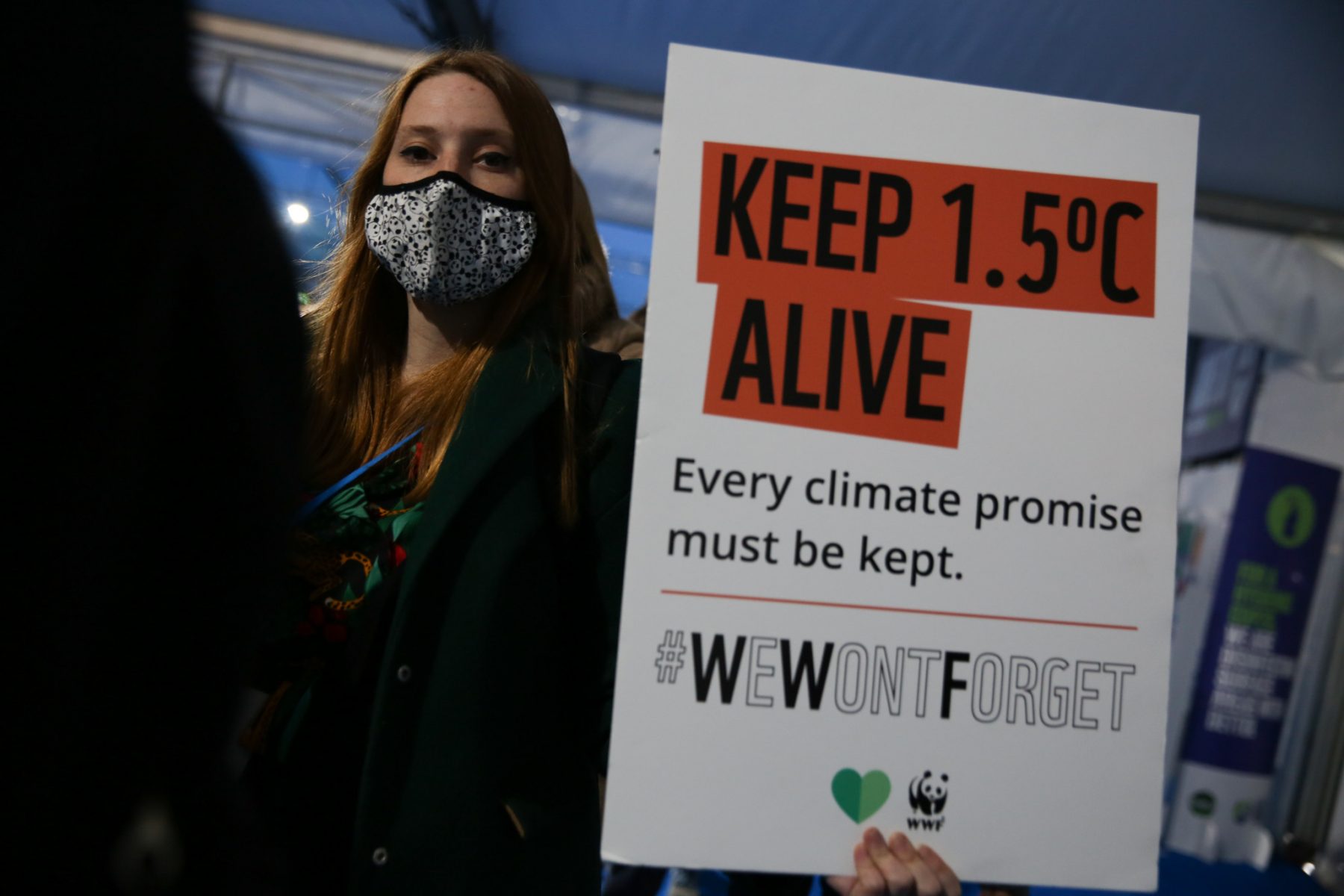 Manifestação no pavilhão de eventos da COP26 no último dia do evento em Glasgow, Escócia.